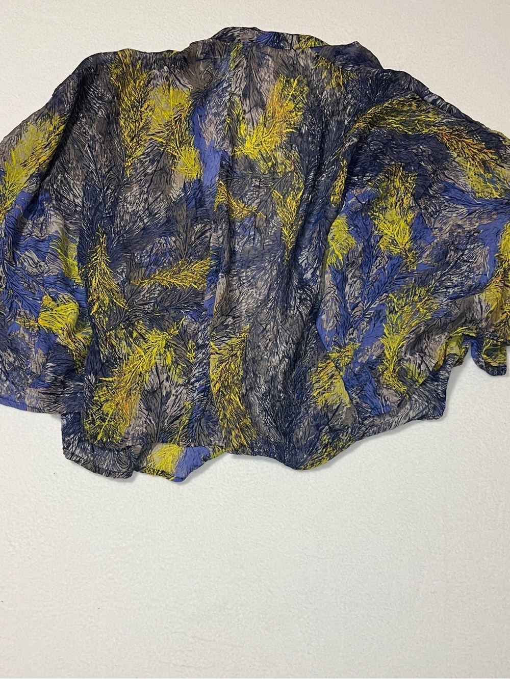 Xhilaration Sheer Open Kimono in Blue and Yellow - Picture 6 of 6